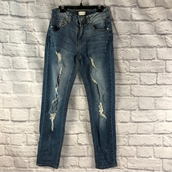 Altar’d State Distressed Boyfriend‎ Jean - Picture 1 of 3